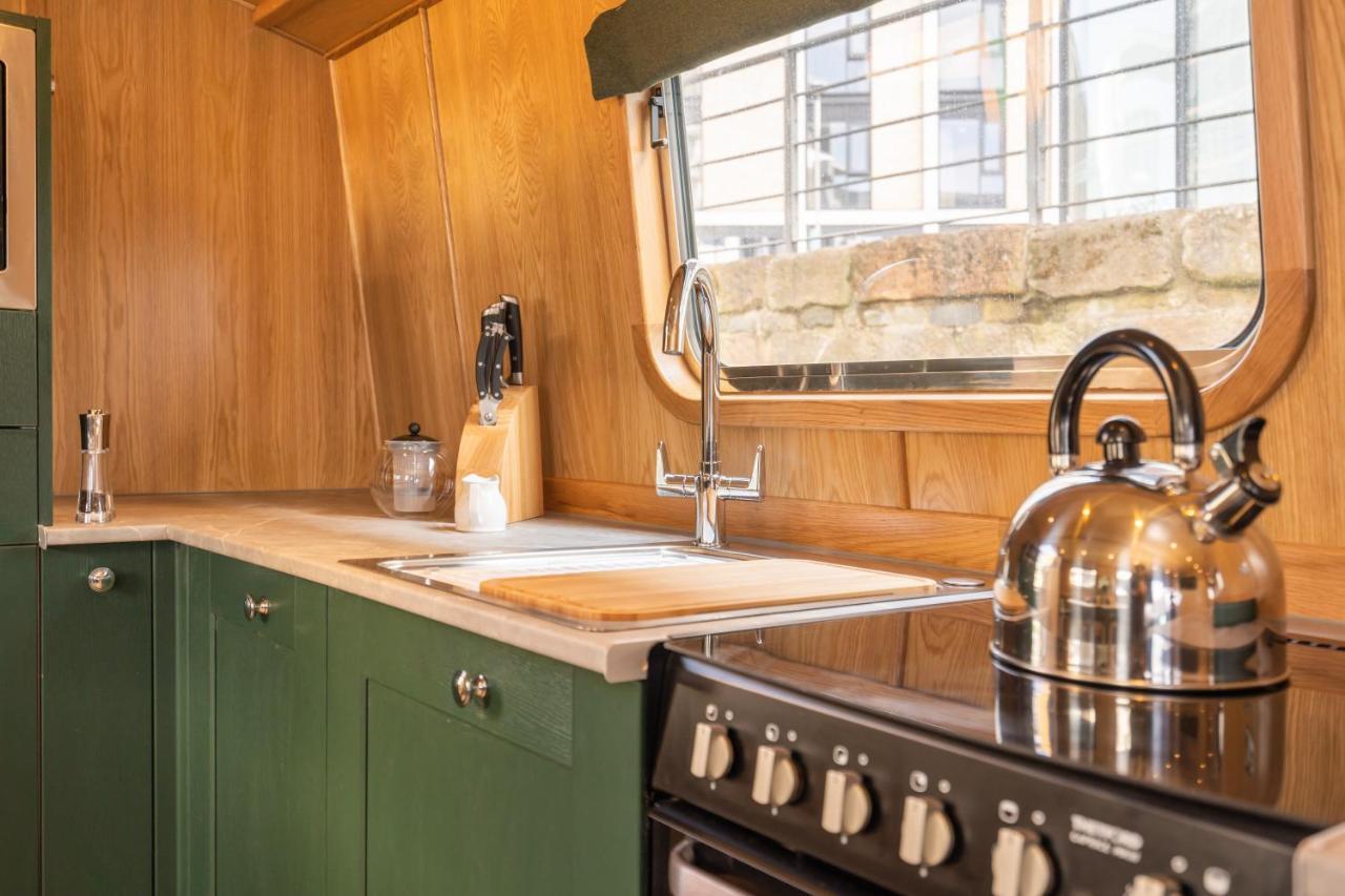 Edinburgh - Houseboats Hotel Екстериор снимка