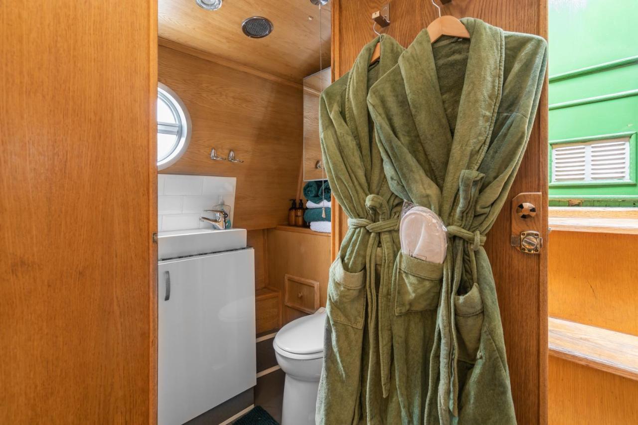 Edinburgh - Houseboats Hotel Екстериор снимка