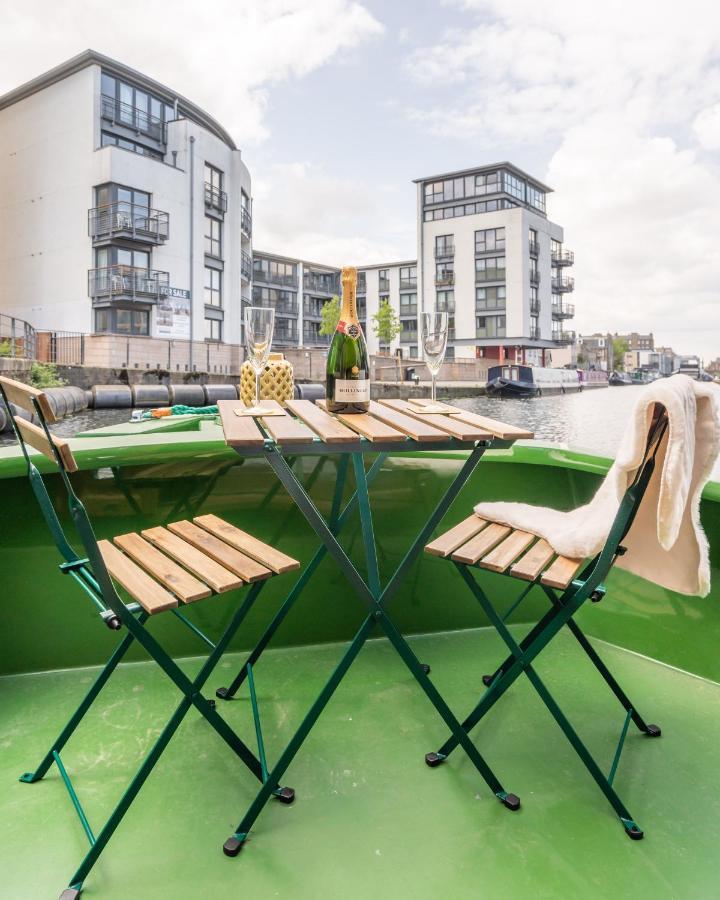 Edinburgh - Houseboats Hotel Екстериор снимка