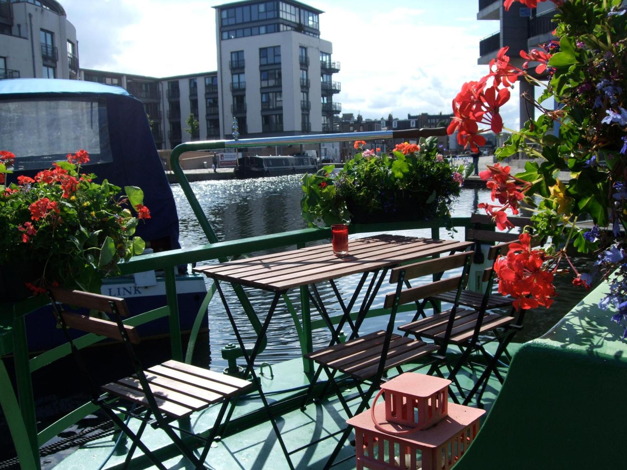 Edinburgh - Houseboats Hotel Екстериор снимка