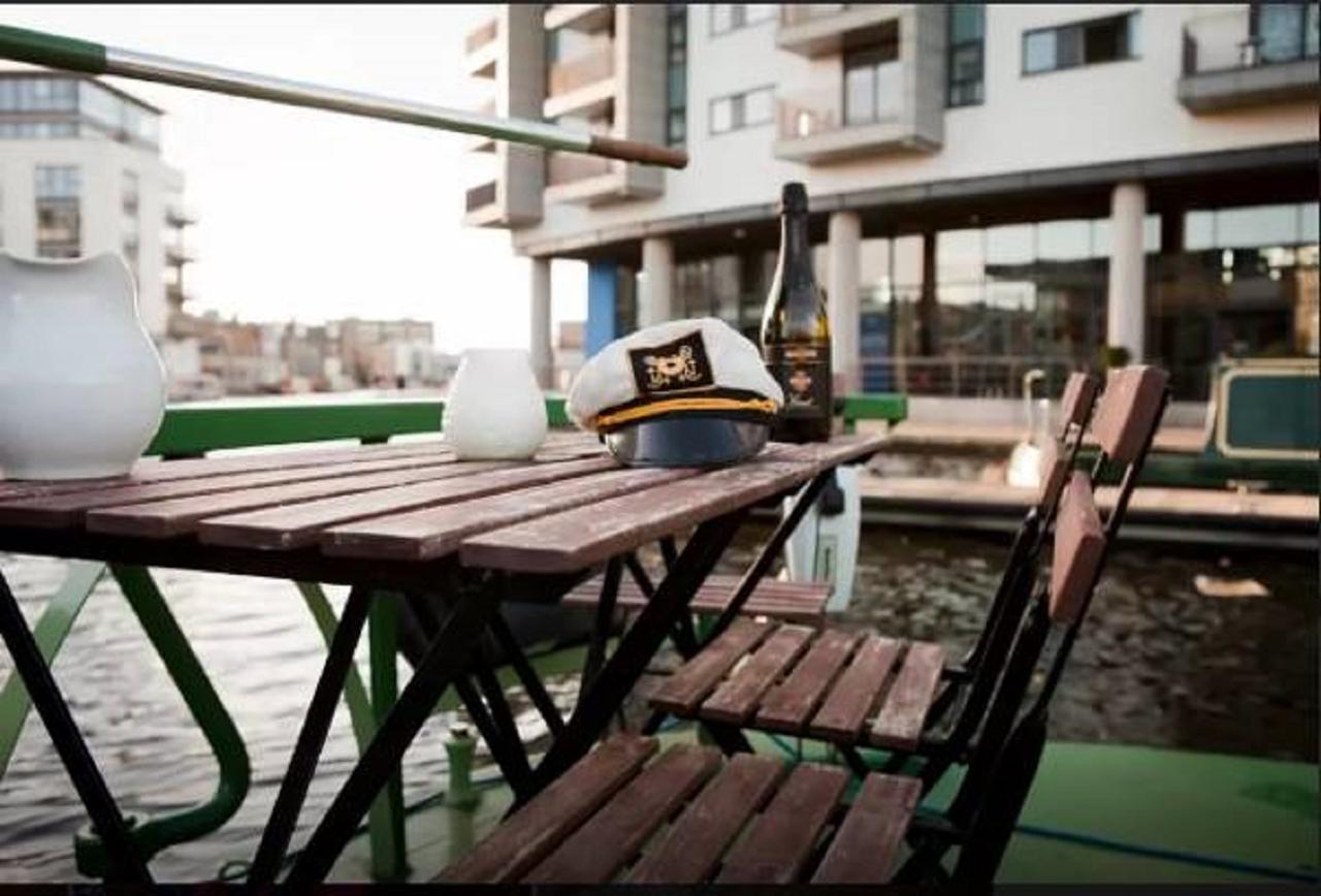 Edinburgh - Houseboats Hotel Екстериор снимка
