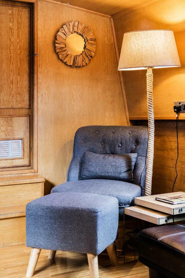Edinburgh - Houseboats Hotel Екстериор снимка